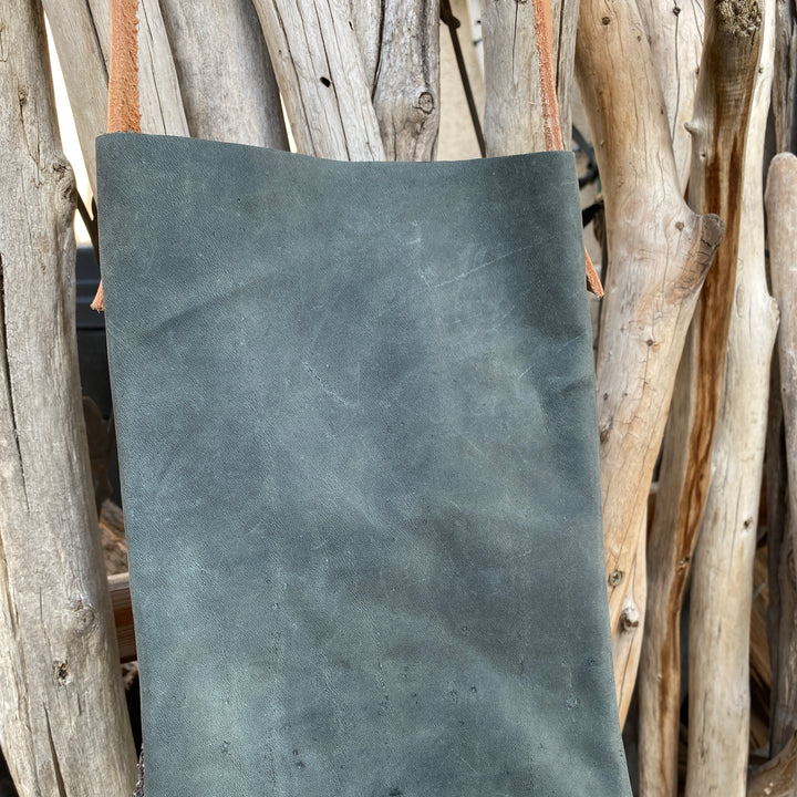 MJH Rustic Simple Cross Body Bag in Grey