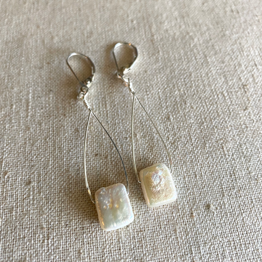 Pearl Shine Earring